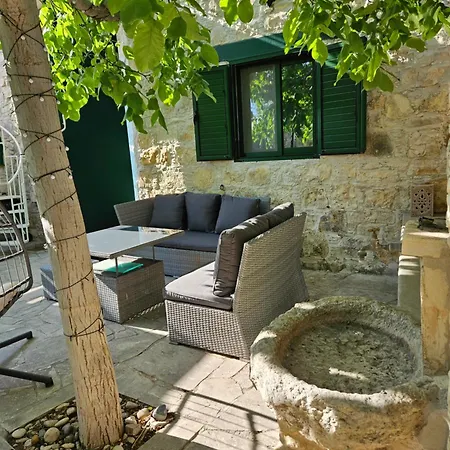 The Fig Tree House Lofou