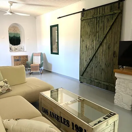 The Fig Tree House Apartman *