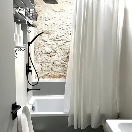 The Fig Tree House לופו